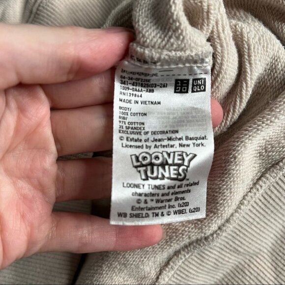 Jean Michel-Basquiat x Looney Toons Uniqlo Sweatshirt Collaboration - Picture 6 of 7